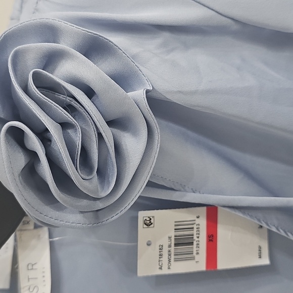 NEW ASTR Women's Lovisa Long Sleeve Top NWT $88 Powder Blue - Picture 7 of 7